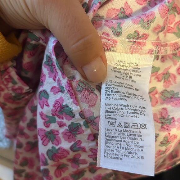 NWT J.Crew Floral Button Ruffle Neck Top - Picture 4 of 5